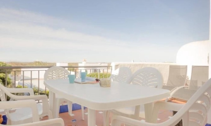 Poblado de Sancti Petri Apartment | Terrace and pool, 300 mts from the beach