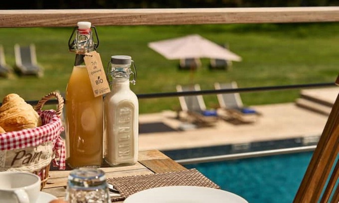 Ballan-Mire Apartment | Terrace Suite 3 at the Domaine de la Commanderie de Ballan