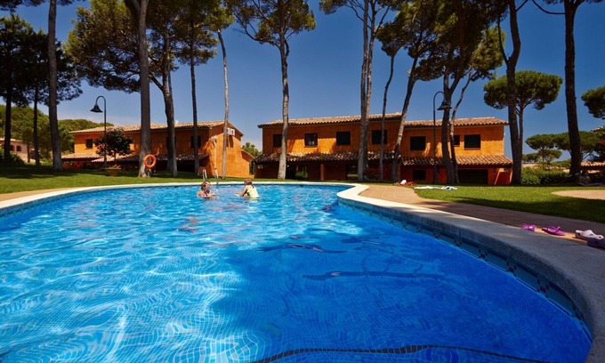 Pals Villa | Terraced house at Pals with garden, pool & jacuzzi - 600m Beach (GR 4H 110)