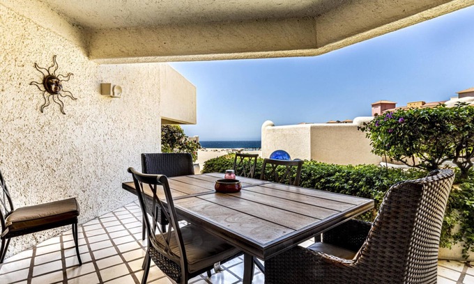 Marina Condo | Terrasol 153, In the heart of everything, 10 min walk to Downtown