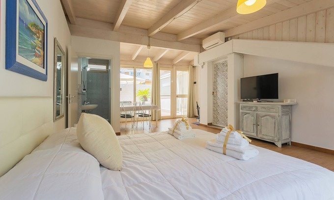 Municipio 2 Apartment | Terrazza Corallo by Wonderful Italy