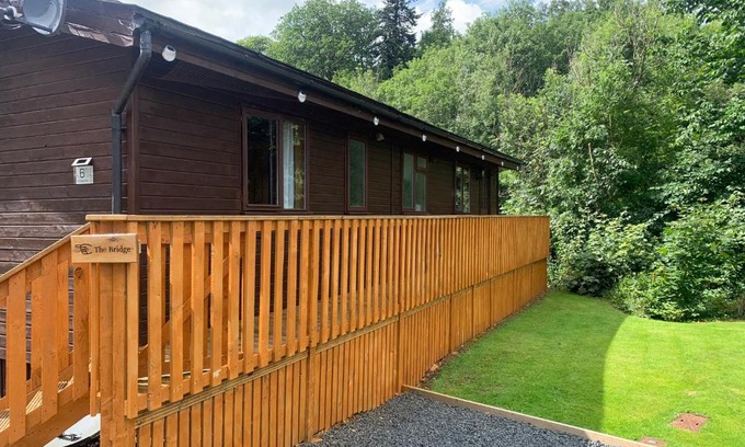 Hawick House | Teviot Lodge - Sleeps 6 - Pets - River Views