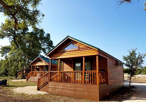 Pipe Creek House | Texas State Glamping Getaways to Nature in this Cute Log Cabin near Austin