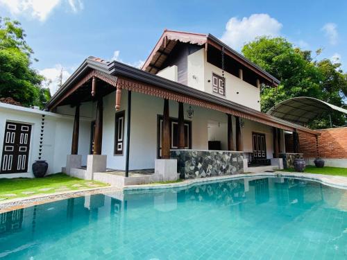 Tangalle Villa | Thaprobana Villa Tangalle - Private Villa