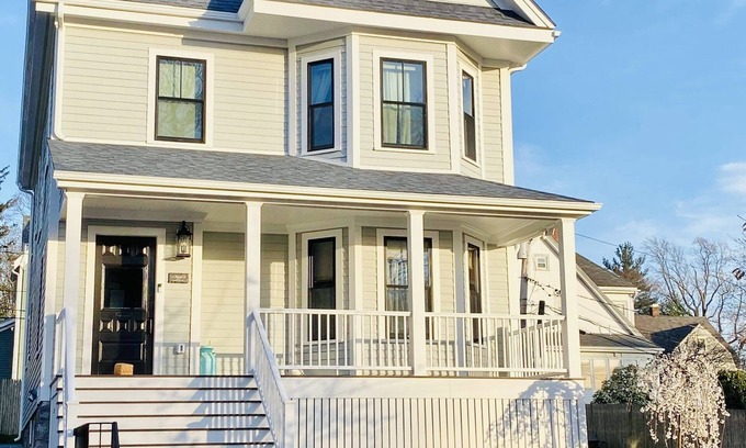 West Roxbury House | The 1880 House: Historic Single Family Victorian/Walk to Stores, Train and Park.