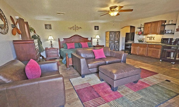 Goodyear Apartment | The 1940's AVIATOR's Master Suite Studio ~BUDGET friendly! Stellar Location!