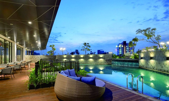 Tangerang Hotel | THE 1O1 Jakarta Airport CBC