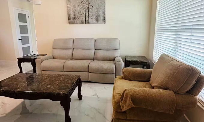 Ocala House | The 98 House