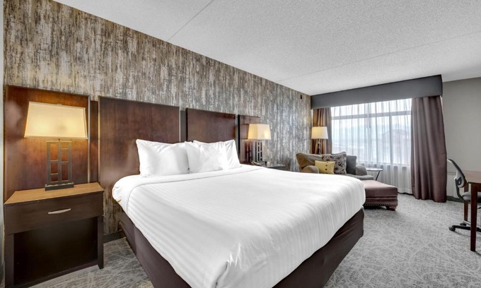 Briargate Hotel | The Academy Hotel Colorado Springs