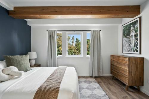 Kerns House | The Adelynn- New Lux Build in Center of PDX