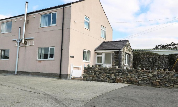 Rhydwyn House | The Anchorage