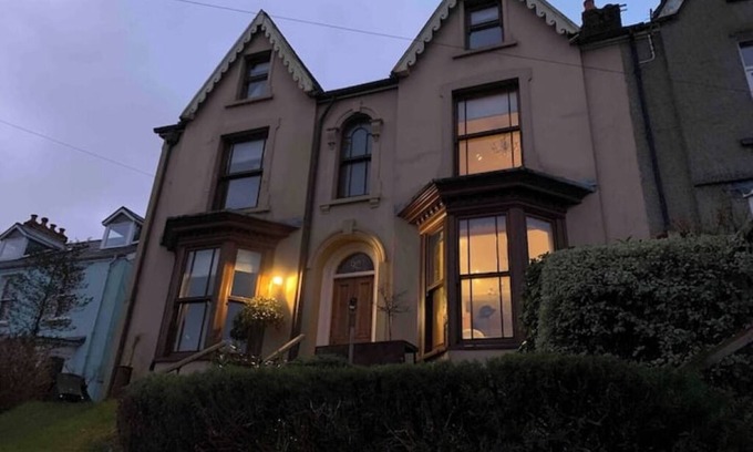Mumbles House | The Annex.