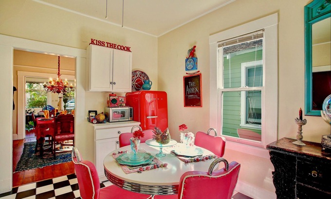 Santa Barbara House | The Annex, Location! Location! Location!