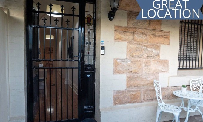 North Adelaide House | The Arches-Beautiful 3-Bedroom Home Near City, Restaurants, Parks, Adelaide Oval