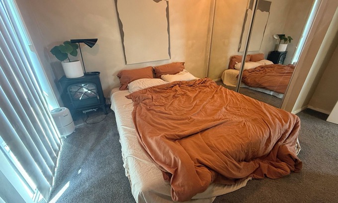 Mango Hill House | The Atlier Guest Room - Stay at Mangohill