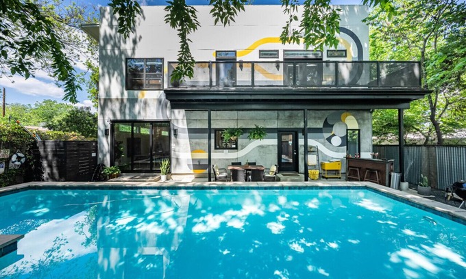 Zilker House | The Austin Oasis, Best Group Travel Spot in Austin