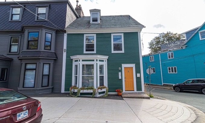 Downtown St. John's House | The Bannerman Park Suite and Loft