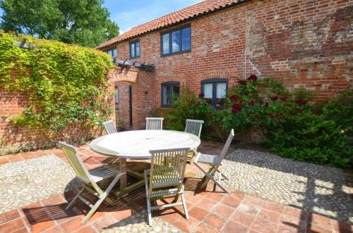 Melton Constable House | The Barn at Moor Hall
