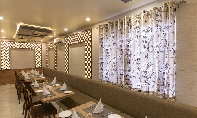 Durgapura Hotel | The Bayan Elegance
