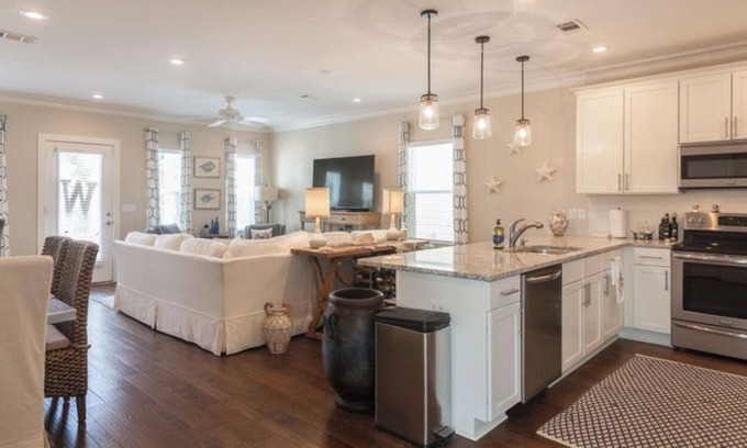 Gulfview Heights House | The Beach Calls
