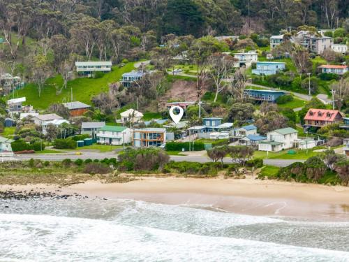 Separation Creek House | The Beach Cottage