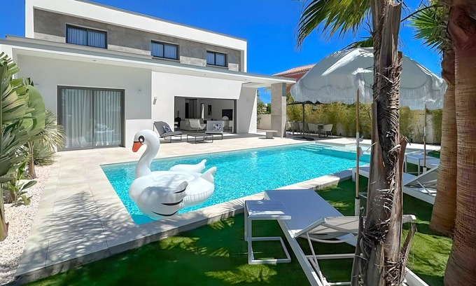 Le Grau-dʼAgde House | THE BEACH HOUSE