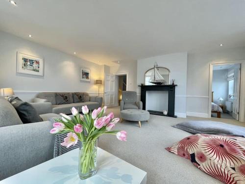 Deal House | The Beach House