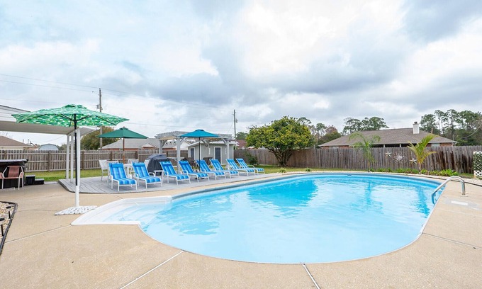 Pensacola House | The beach life is calling at this beautiful pool home. nPerdido Fl