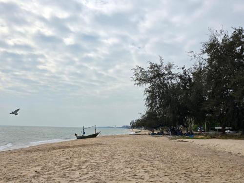 Cha-am House | The Beach Palace