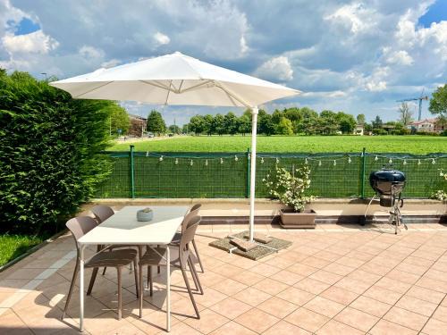 Basilicanova Apartment | The Beekeeper, country escape & terrace near Parma