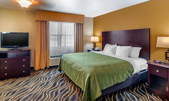 Addison House | The Best Choice for Your Next Intimate Getaway!