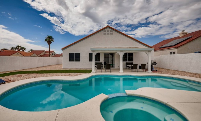 North Las Vegas House | The Best House With A Heated Pool, Spa, and Safe, Sleeps 6 Comfortably