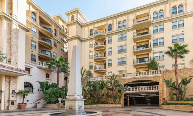 Los Angeles Apartment | The Best of What Downtown L.A. Has To Offer