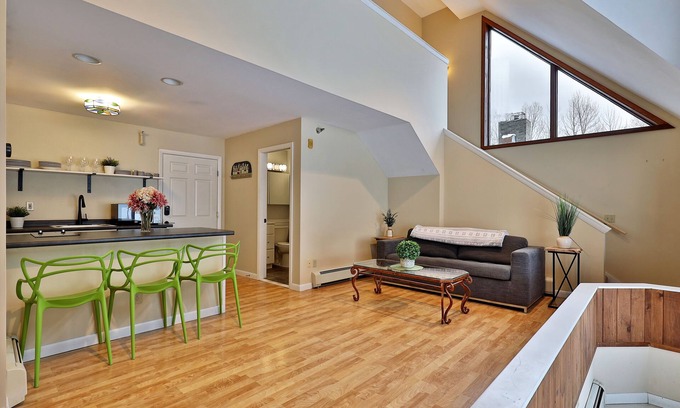 Killington Cabin | The Birch Ridge: Owner's Suite #5 - Queen/Sofa Bed Suite in Killington. Hot Tub. Renovated.