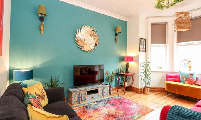 Hunstanton House | The Bird House