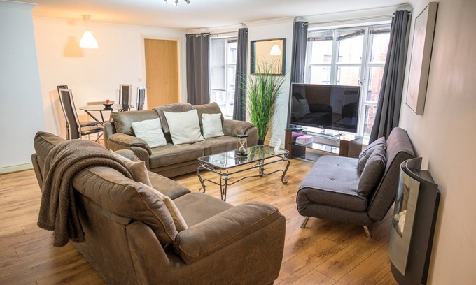 Leeds City Center Apartment | The Bookbinders Residence Leeds City Centre