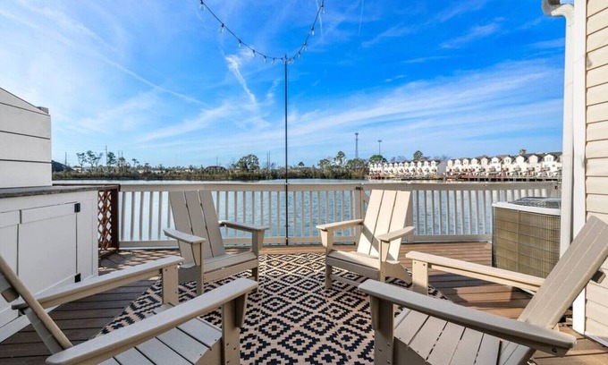 North Charleston House | The Boroughs at Lake Palmetto 3BR - III