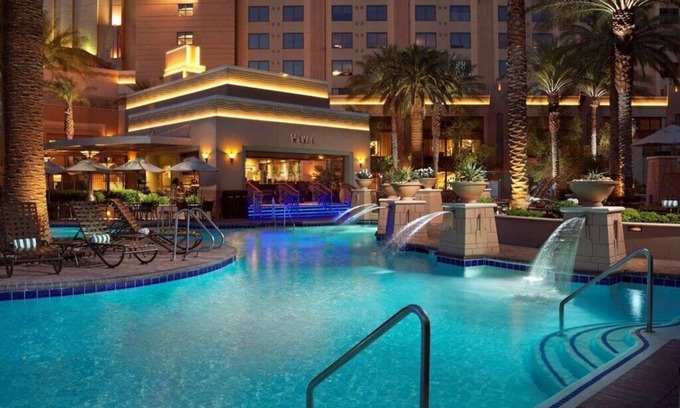Las Vegas Condo | The Boulevard, a Hilton Grand Vacations Club - 2 Bedroom - 2LO