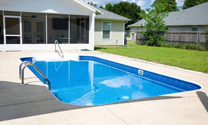 Navarre Apartment | The Breeze Emerald coast home in Navarre