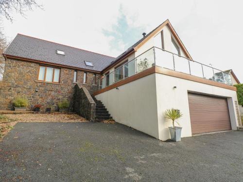 Wiseman's Bridge House | The Briars