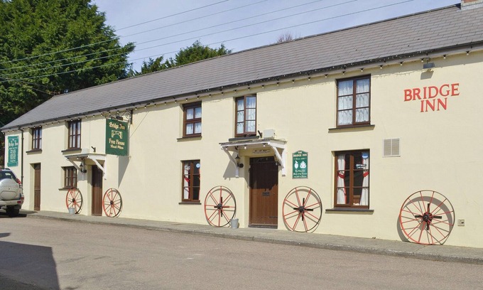 Holsworthy Cottage | The Bridge Inn Apartment