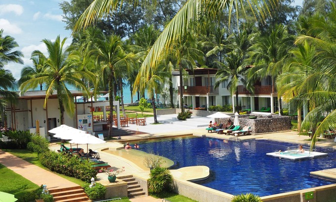 Khao Lak Resort | The Briza Beach Resort Khaolak