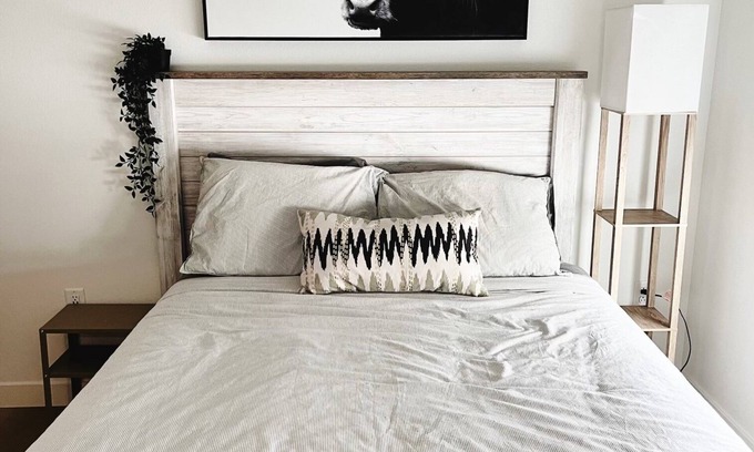 West Colfax Apartment | The Bull House at Sloan's Lake