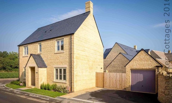 Bourton House | The Bybrook