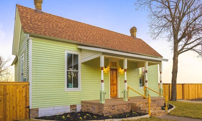Brazos House | The Cahill- Magnolia Brewery House c 1894