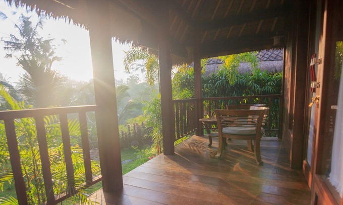 Selat Bed & Breakfast | The Campuan Villa