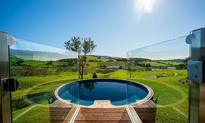 Willow Vale Villa | The Canopy - Crooked River Estate