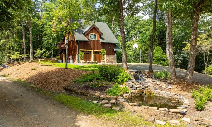 Blue Ridge Cabin | The Carriage House.
