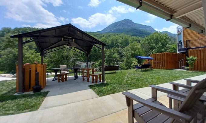 Chimney Rock Hotel | The Carter Lodge On The River