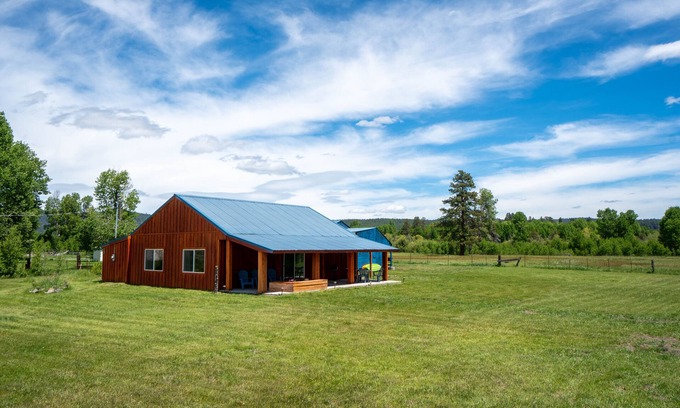 Fort Klamath House | The Cascade Mountain-View Retreat